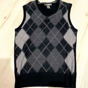 Black/Grey Argyle sweater vest